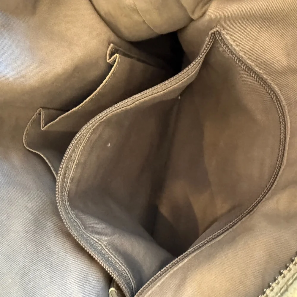 EUC Coach Legacy Duffle Bag in Metallic Leather - Picture 8 of 9